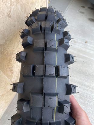 Снимка на ZELTEX Y GRIP ENDURO ГУМА 120/100-18 С 1 ЖЪЛТА ЛИНИЯ