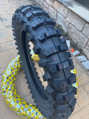 Снимка на Ендуро гума XY-059C 120/90-18 HARD твърда червена линия