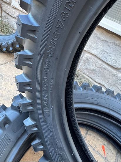 Picture of Ендуро гума XY-059C 120/100-18 HARD TYRE e enduro твърда червена линия